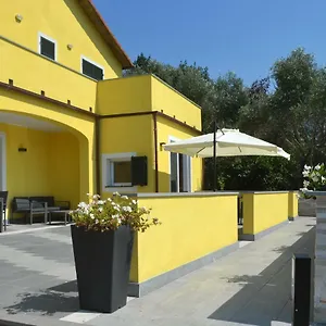https://a-casa-mia.hotelitalianriviera.com